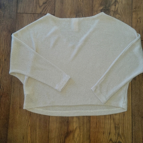 H&M V-Neck Cream Beige Oversized Sweater, Small - Picture 3 of 4